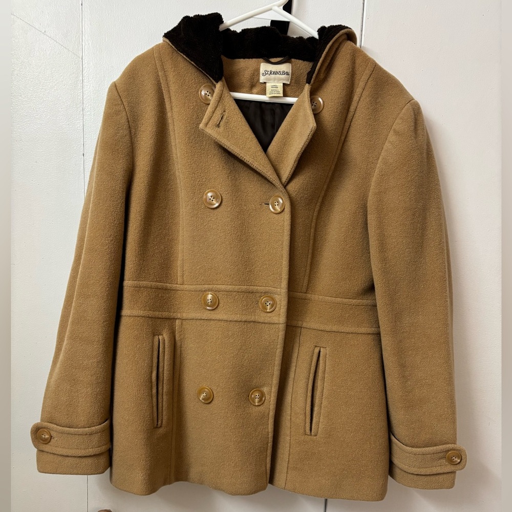 Cashmere and Wool Camel Double Breasted Hooded Pea Coat Women’s Large